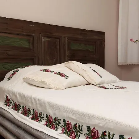 Bed & Breakfast Alti Butik Cesme