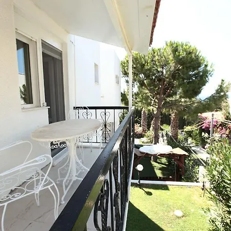 Alti Butik Cesme